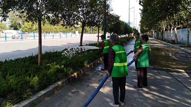 扮靚城市，為國(guó)慶增光添彩