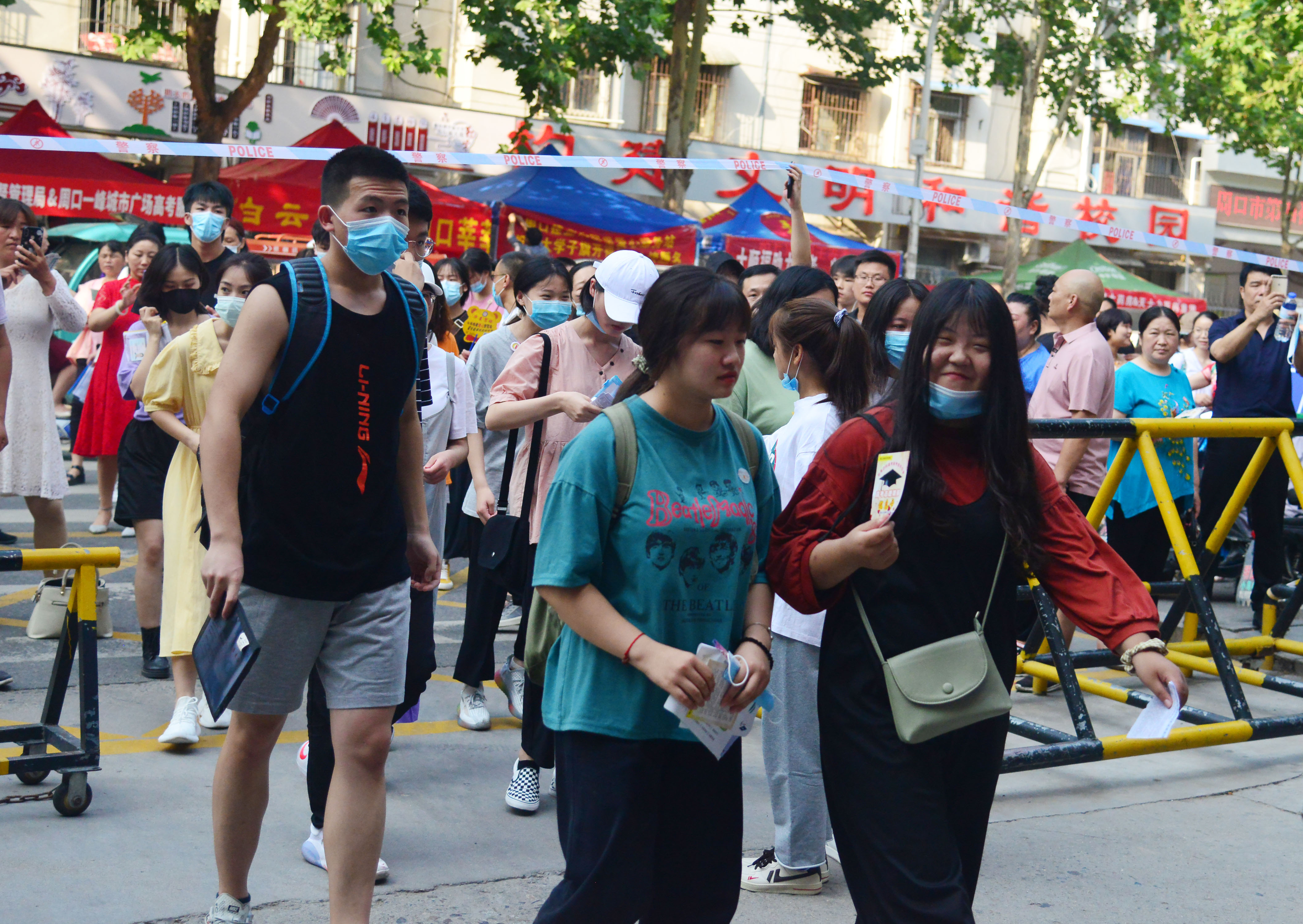 開(kāi)考！加油，后浪們！